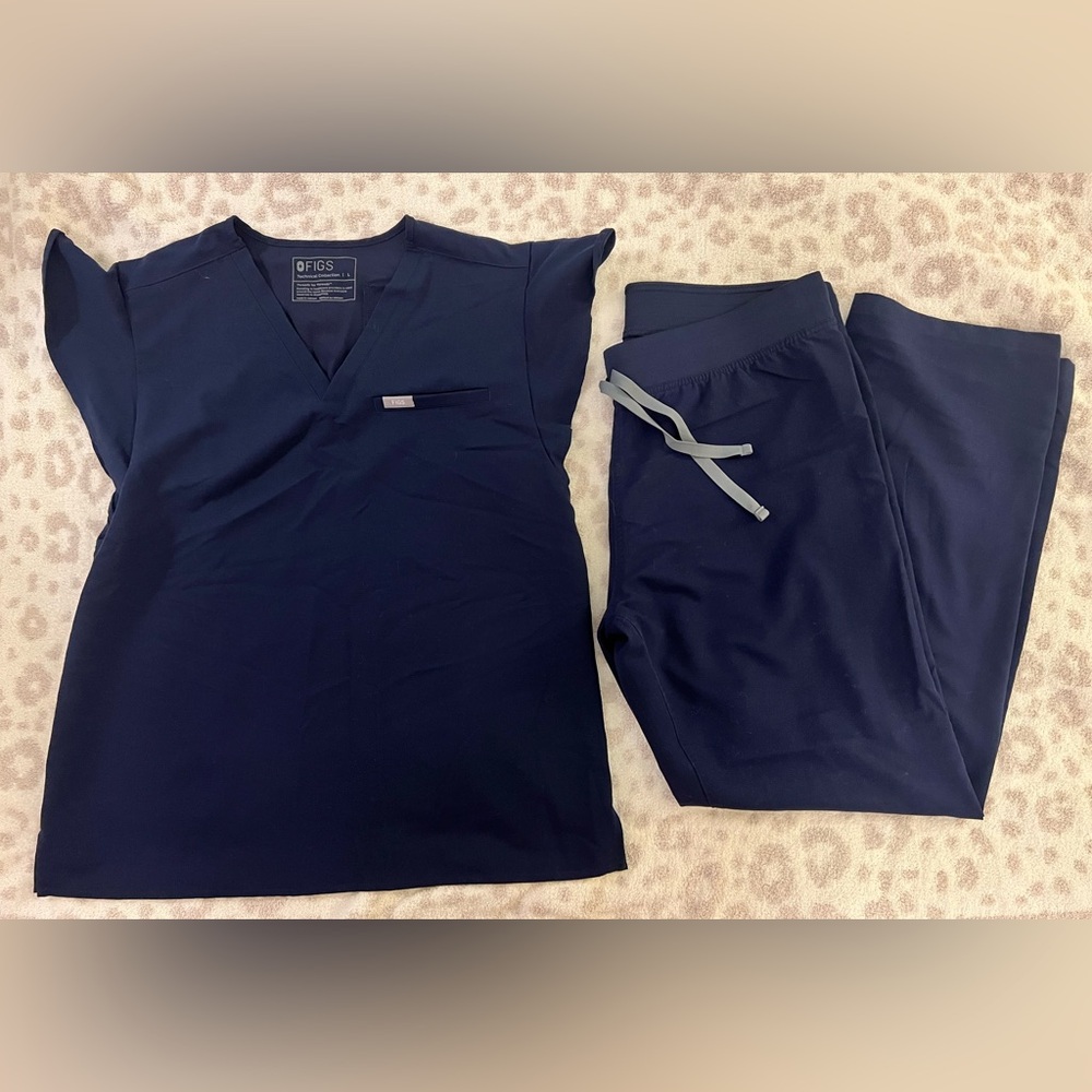 Figs Deep Blue Scrub Ensemble